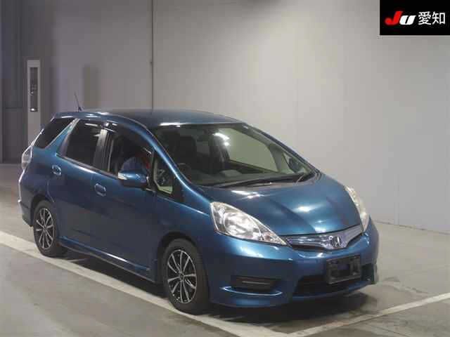 30798 Honda Fit shuttle GP2 2012 г. (JU Aichi)